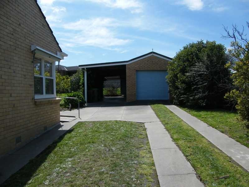 66 Newlands Drive, Paynesville VIC 3880