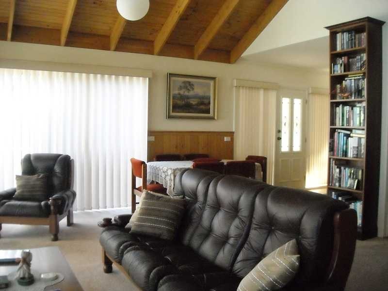 35 Western Boulevard, Raymond Island VIC 3880