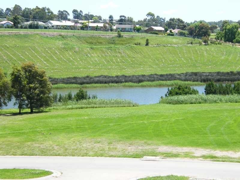 105 Howitt Avenue, Bairnsdale VIC 3875