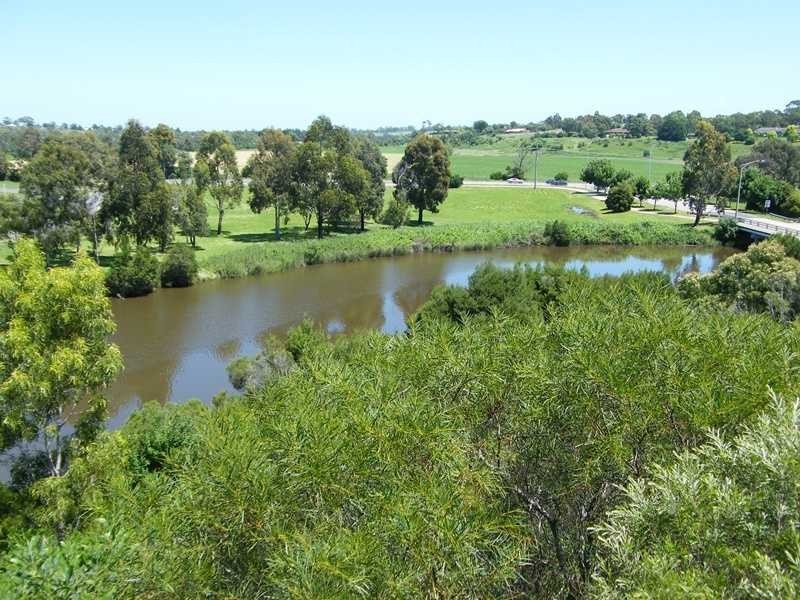 105 Howitt Avenue, Bairnsdale VIC 3875