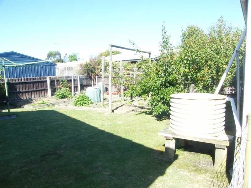 11 Waratah Avenue, Paynesville VIC 3880