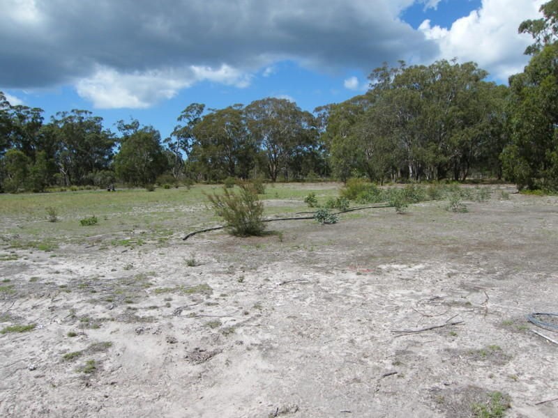 10 Centre Road, Raymond Island VIC 3880