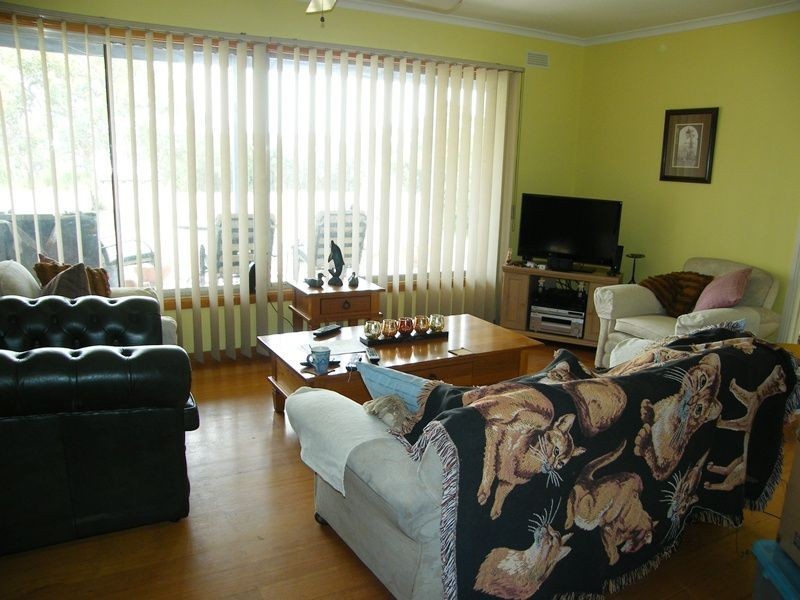 53 Fourth Avenue, Raymond Island VIC 3880