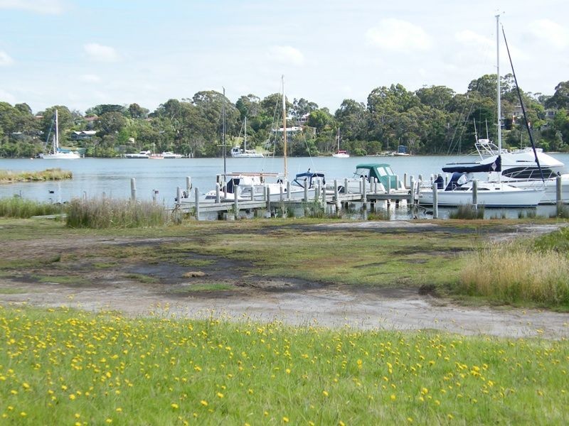 18 Lake Shore Drive, Newlands Arm VIC 3875
