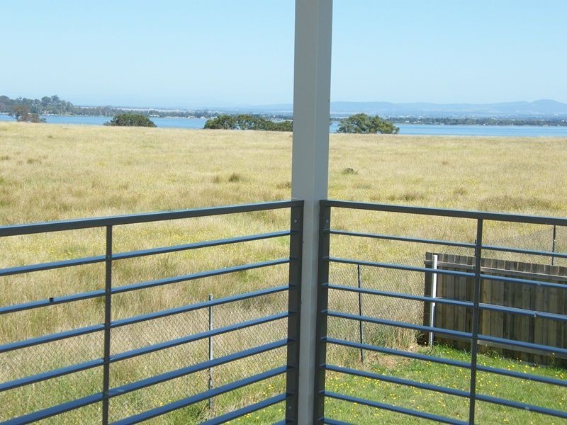 21 Sunset Boulevard, Eagle Bay Villiage, Paynesville VIC 3880