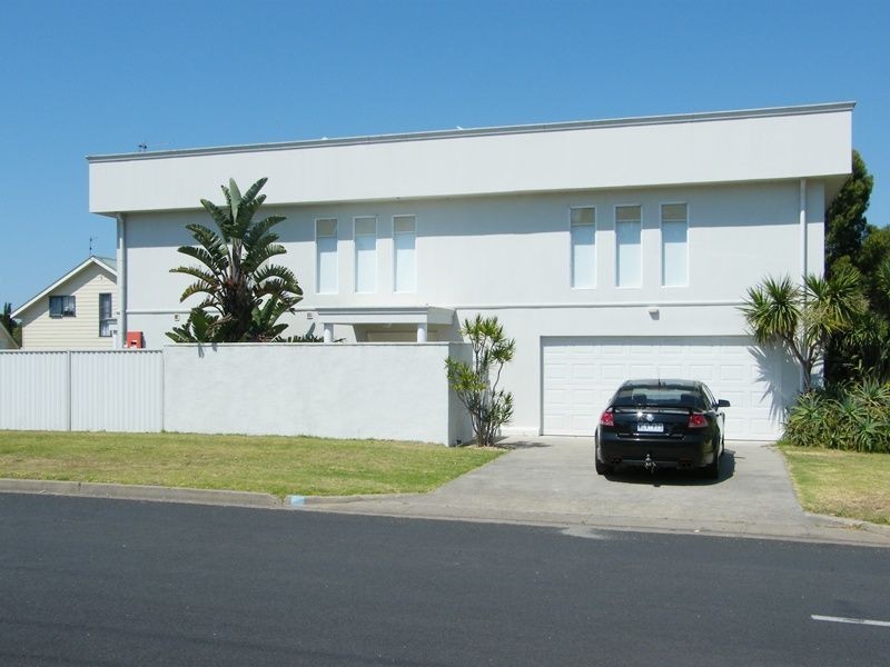 74 Newlands Drive, Paynesville VIC 3880