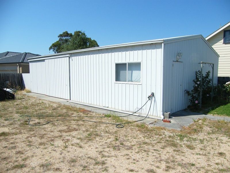 74 Newlands Drive, Paynesville VIC 3880