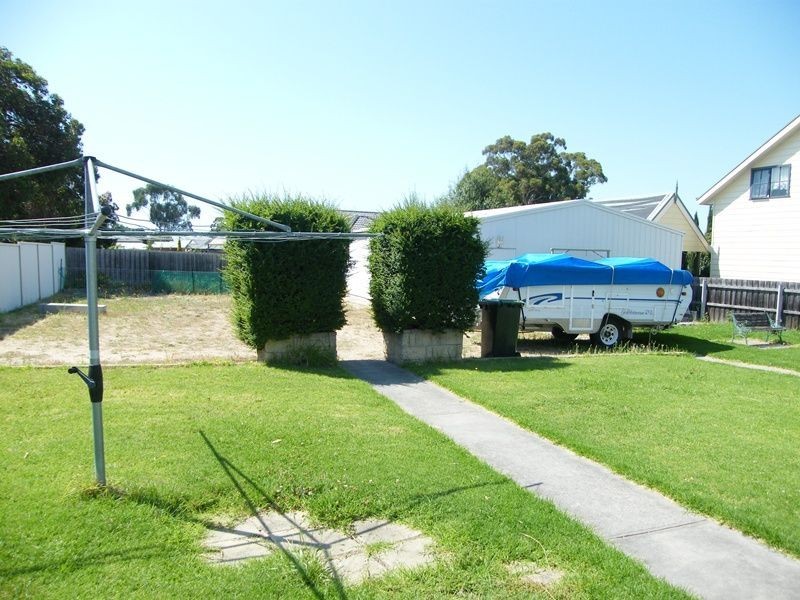 74 Newlands Drive, Paynesville VIC 3880