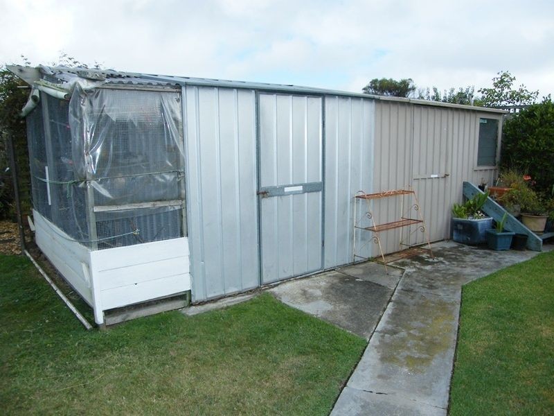 15 Waratah Avenue, Paynesville VIC 3880