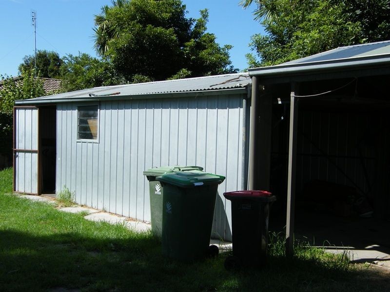 14 Moroney, Bairnsdale VIC 3875