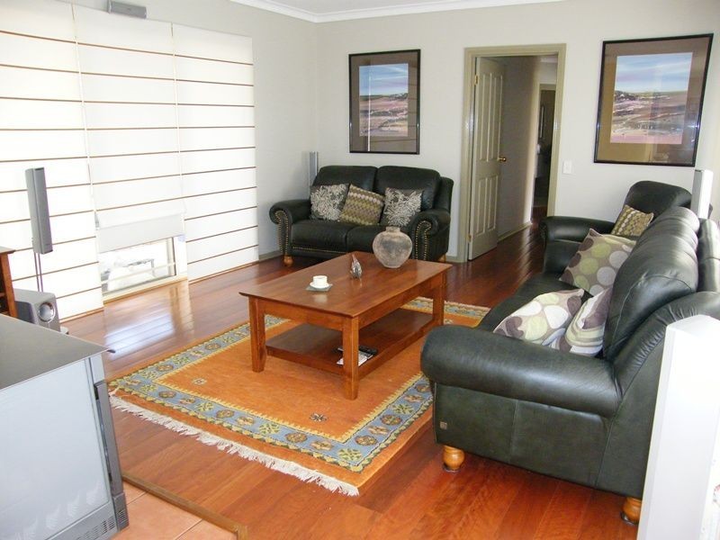 22 Schooner Terrace, Paynesville VIC 3880