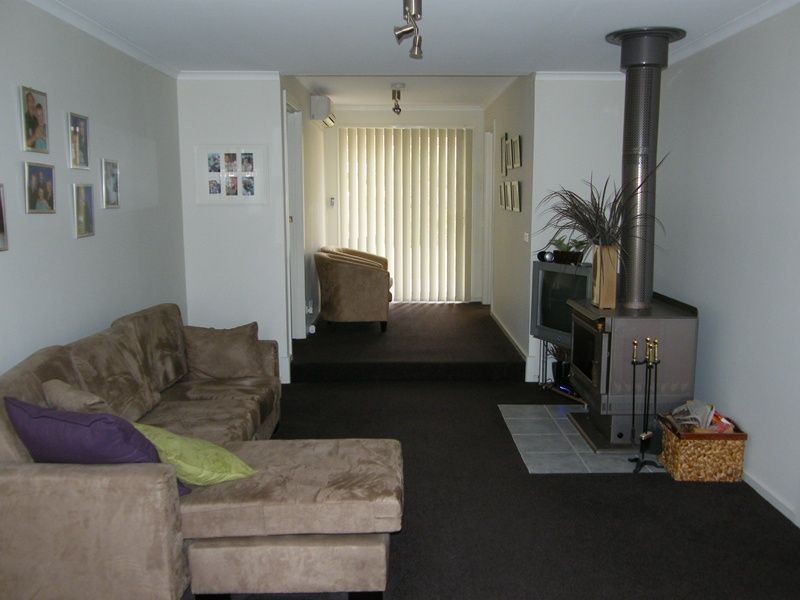 7 Fourth Avenue, Raymond Island VIC 3880