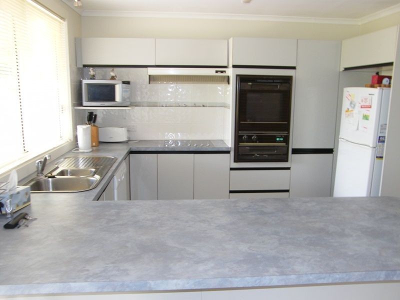 7 Fourth Avenue, Raymond Island VIC 3880