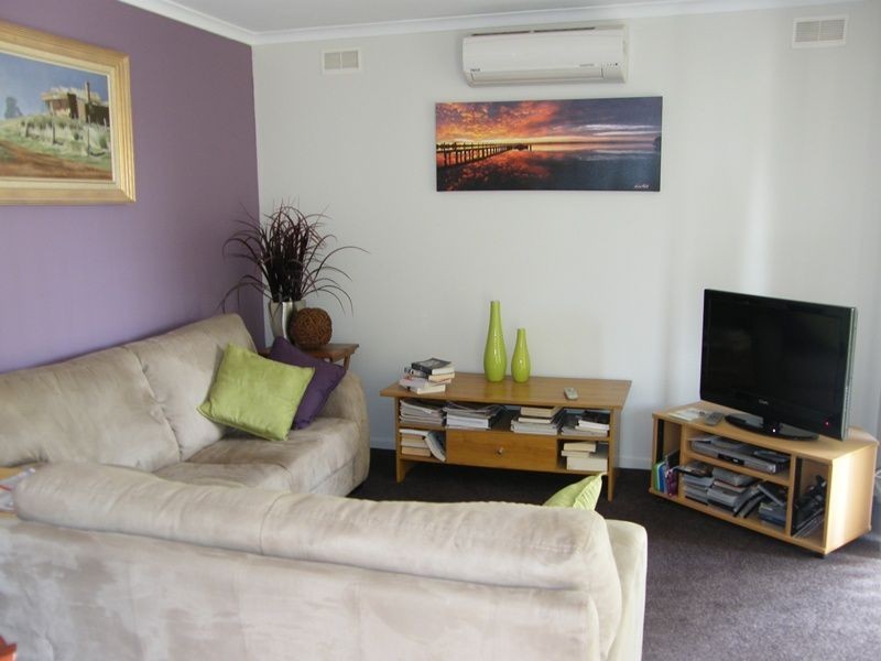 7 Fourth Avenue, Raymond Island VIC 3880