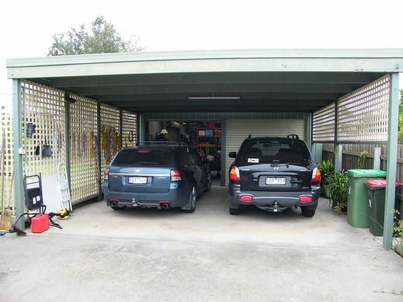 33 Balmoral Crescent, Eastwood Estate, Bairnsdale VIC 3875