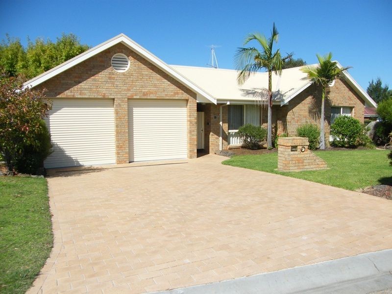 11 Sheerwater, Paynesville VIC 3880