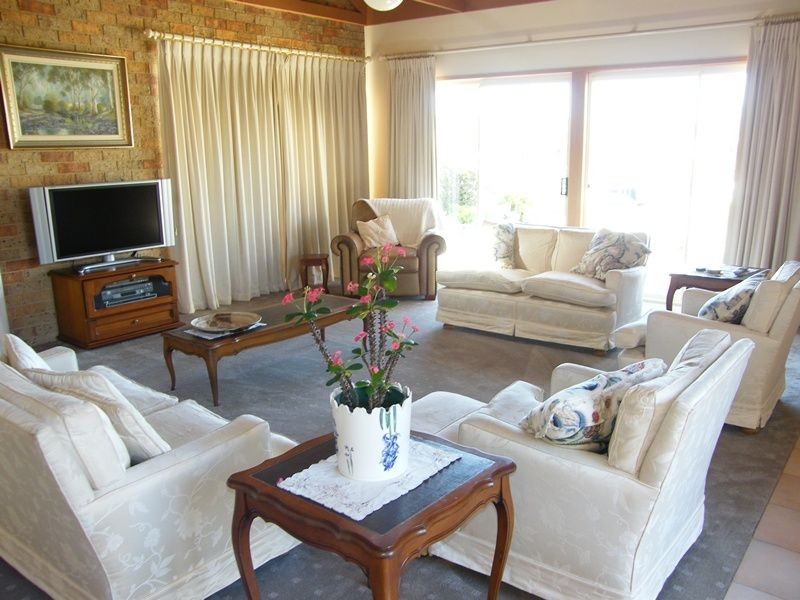 11 Sheerwater, Paynesville VIC 3880