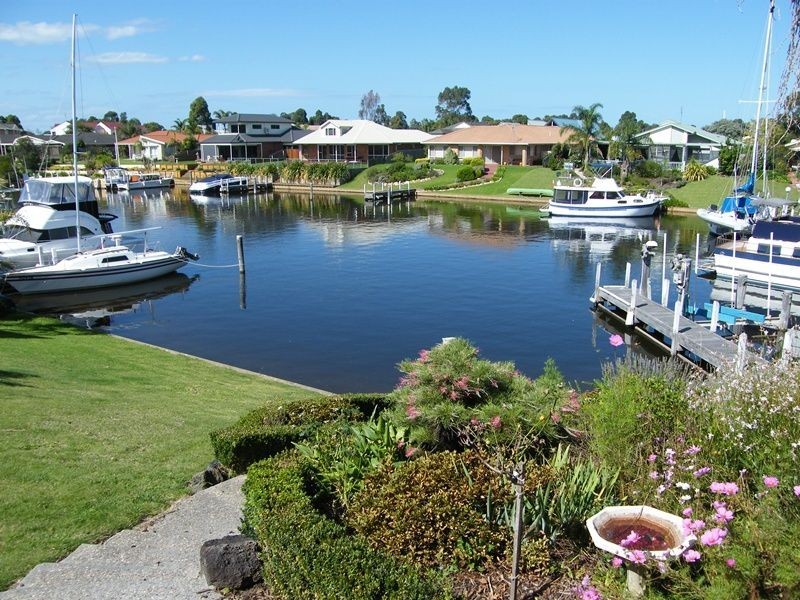 11 Sheerwater, Paynesville VIC 3880