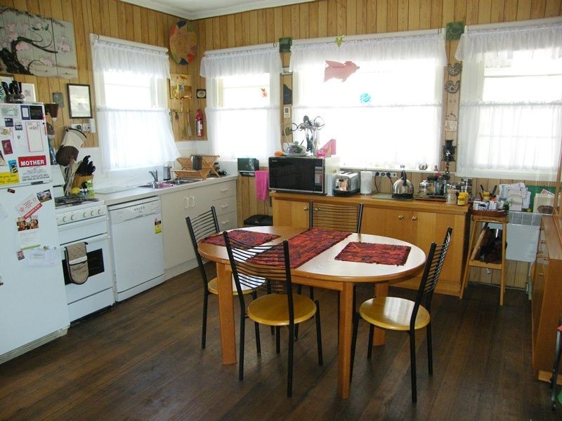 23 Sixth Avenue, Raymond Island VIC 3880