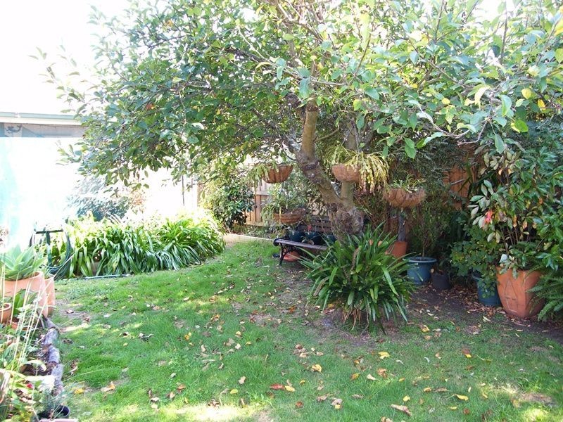 23 Sixth Avenue, Raymond Island VIC 3880