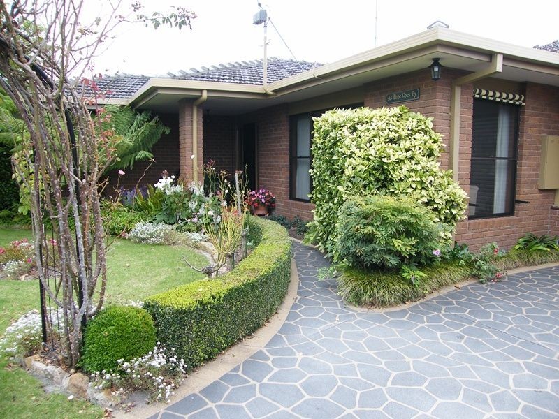 10 Rex Street, Paynesville VIC 3880