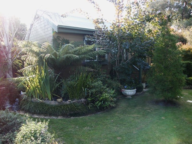 10 Rex Street, Paynesville VIC 3880