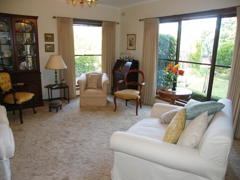 10 Rex Street, Paynesville VIC 3880