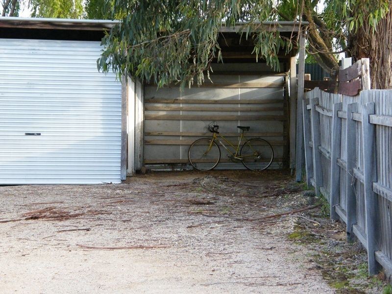 Unit 1/1058 Paynesville Road, Eagle Point VIC 3878