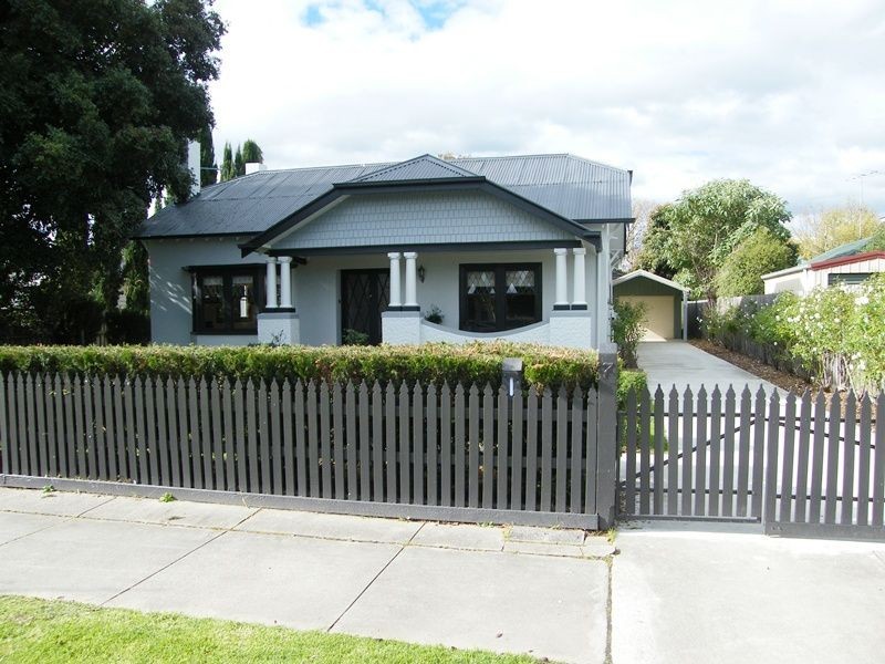 7 McCulloch, Bairnsdale VIC 3875