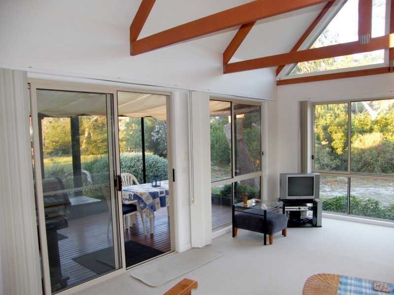 34 First Parade, Raymond Island VIC 3880