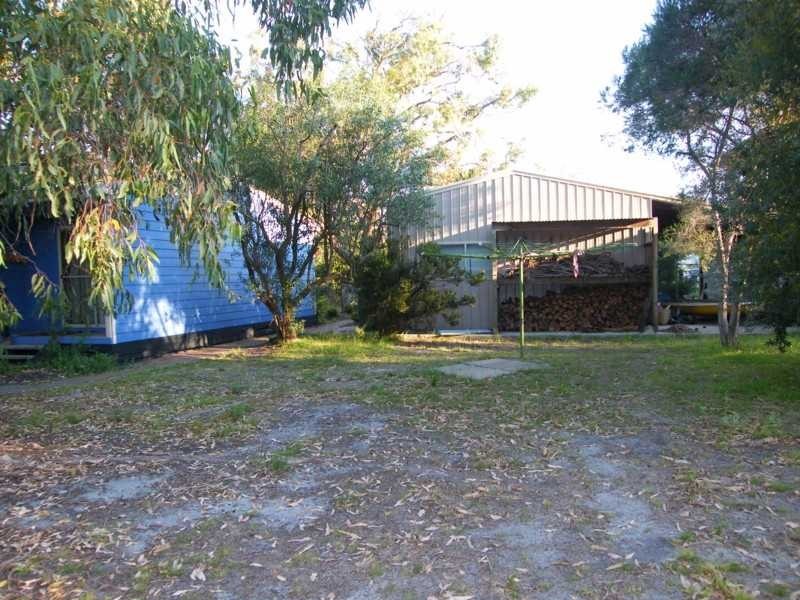 34 First Parade, Raymond Island VIC 3880