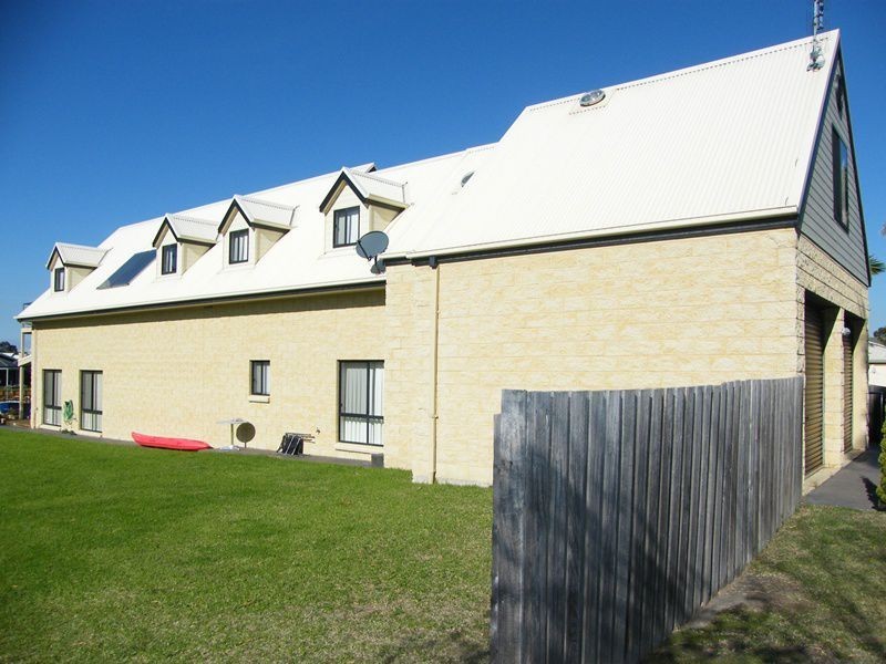 7b Sheerwater Terrace, Paynesville VIC 3880