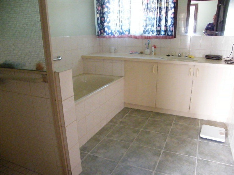 4 Waratah Avenue, Paynesville VIC 3880