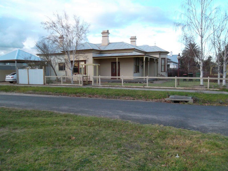 52 Pearson Street, Bairnsdale VIC 3875