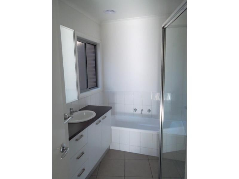 Unit 3/12 Patricia Street, Bairnsdale VIC 3875