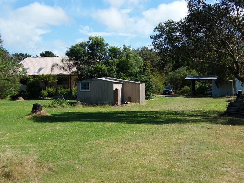 150 Gravelly Point Road, Raymond Island VIC 3880