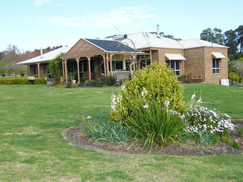 7 Clifton Terrace, Bairnsdale VIC 3875