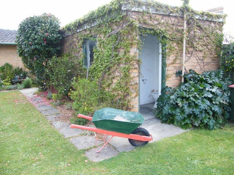 9 Warde, Bairnsdale VIC 3875