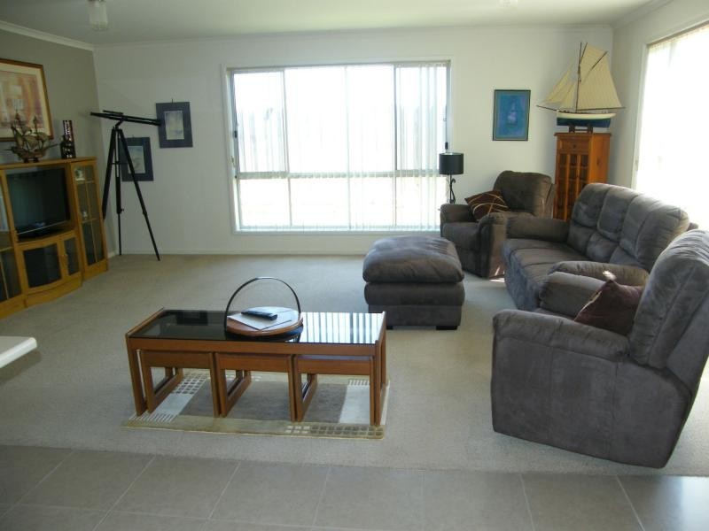 19 The Grange, Paynesville VIC 3880