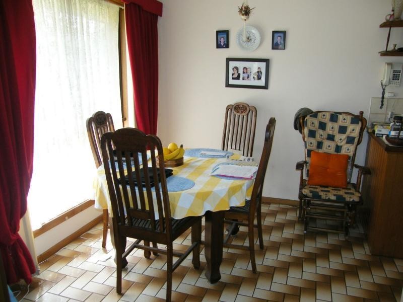 18 White Court, Eagle Point VIC 3878