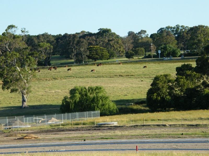 65 Eagle Point Road, Eaglepoint Landing, Eagle Point VIC 3878