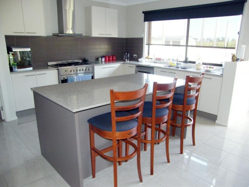 16 Maclure Drive, Bairnsdale VIC 3875