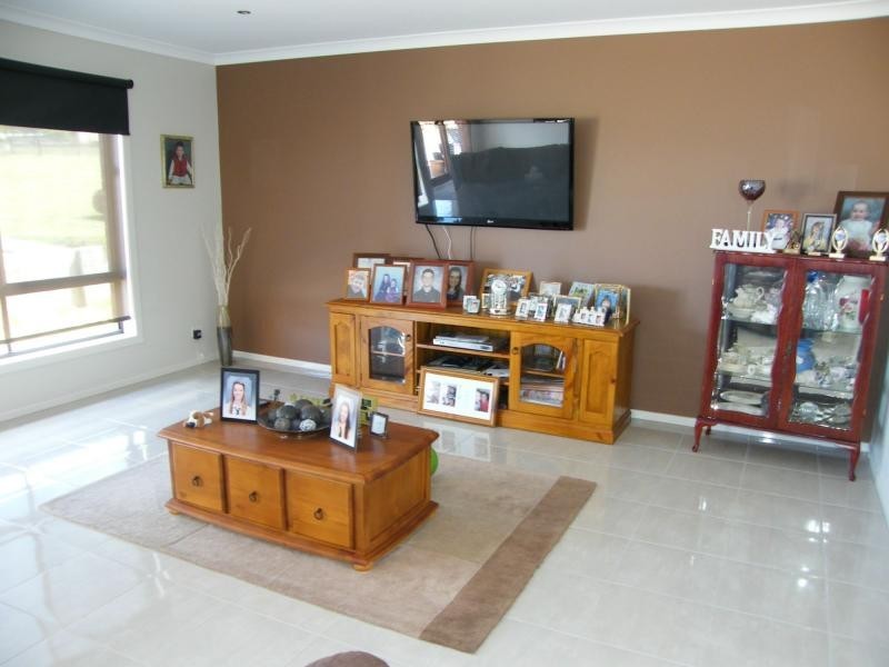 16 Maclure Drive, Bairnsdale VIC 3875