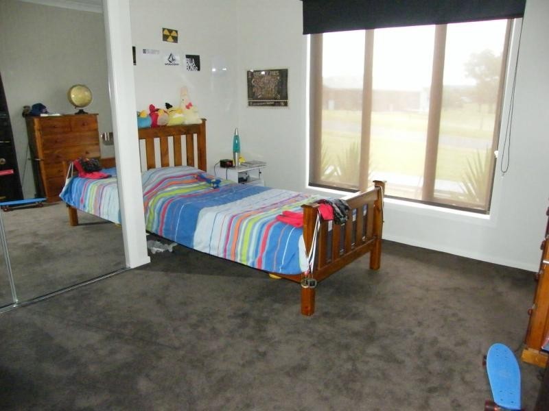 16 Maclure Drive, Bairnsdale VIC 3875