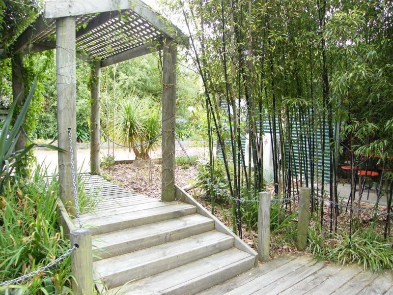 3 Sixth Avenue, Raymond Island VIC 3880