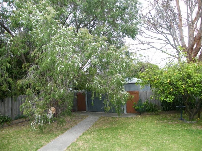 4 Tanjil Avenue, Paynesville VIC 3880