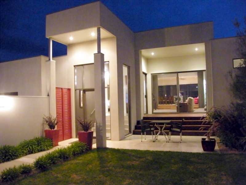 53 Sea Lakes Close, Lakes Entrance VIC 3909