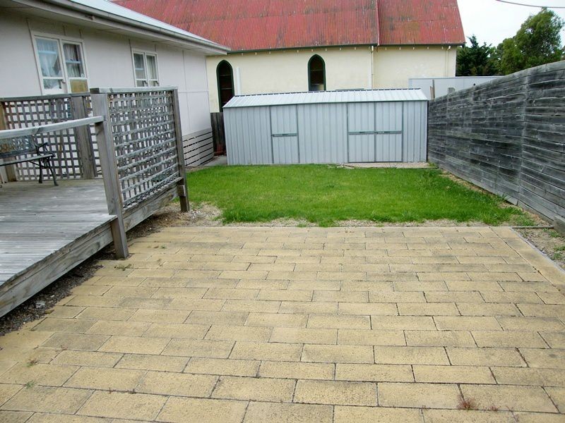 32 Toonalook Parade, Paynesville VIC 3880