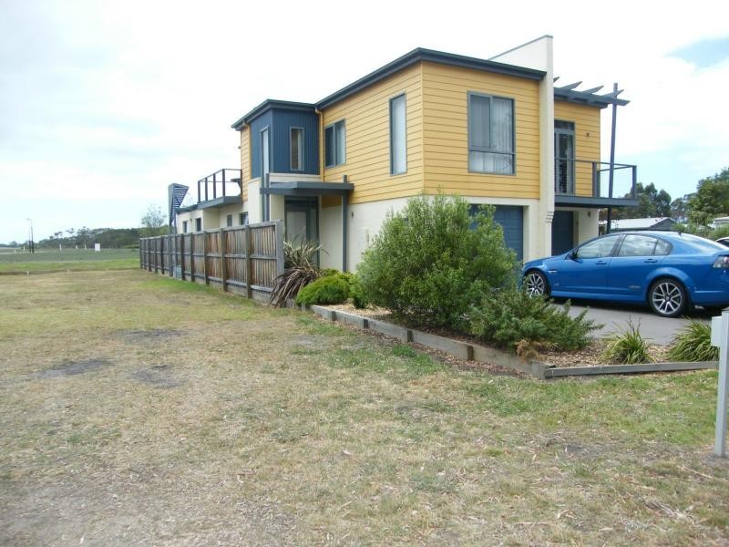 89 Bay, Eagle Point VIC 3878