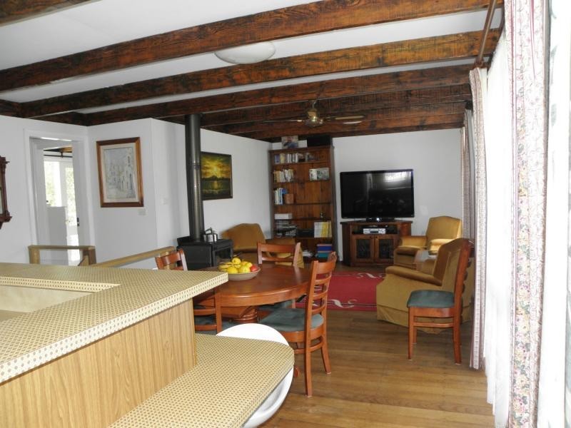 21 Gravelly Point Road, Raymond Island VIC 3880